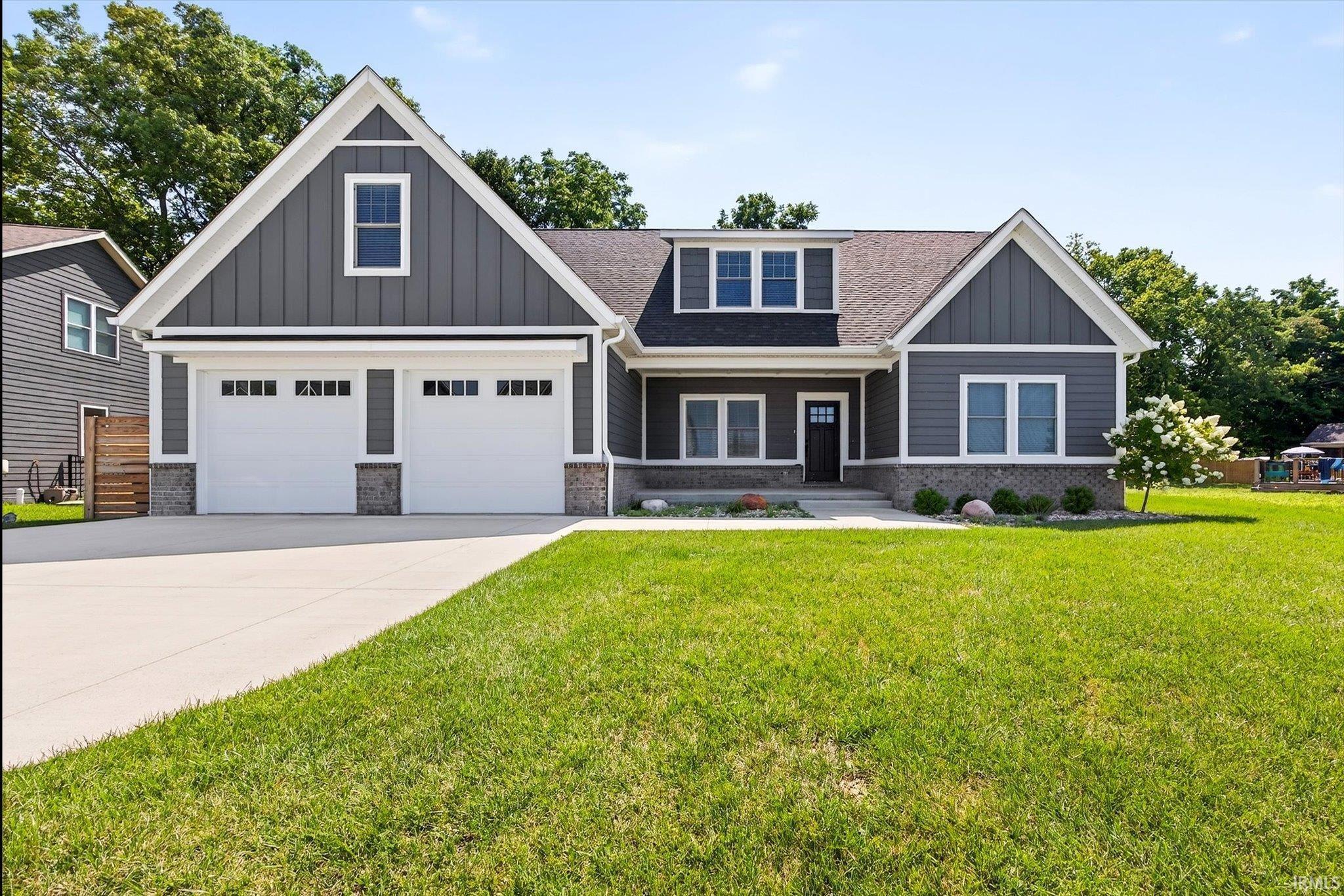Property Photo: 4606 N Calumet Court IN 47404