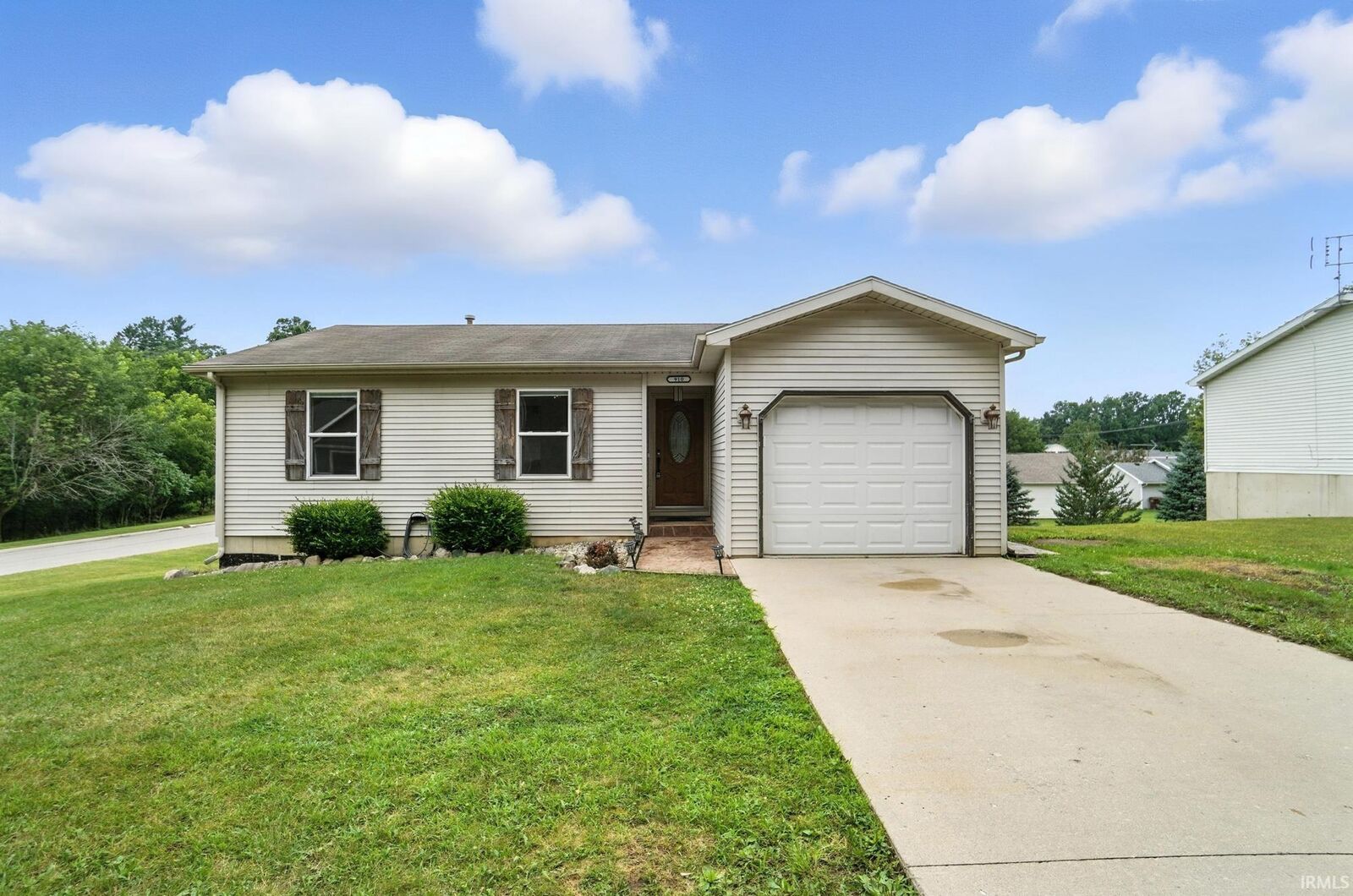 Property Photo:  910 Butler Street  IN 46703