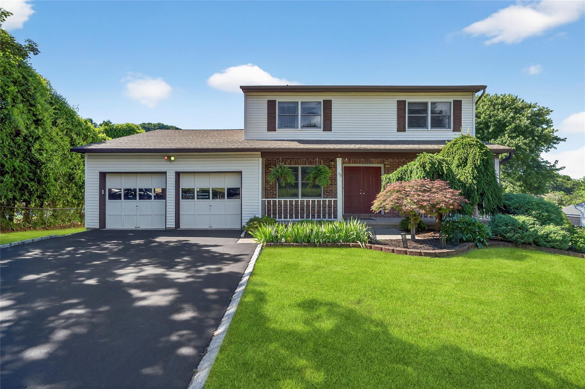 Property Photo:  53 Hastings Lane  NY 10980 