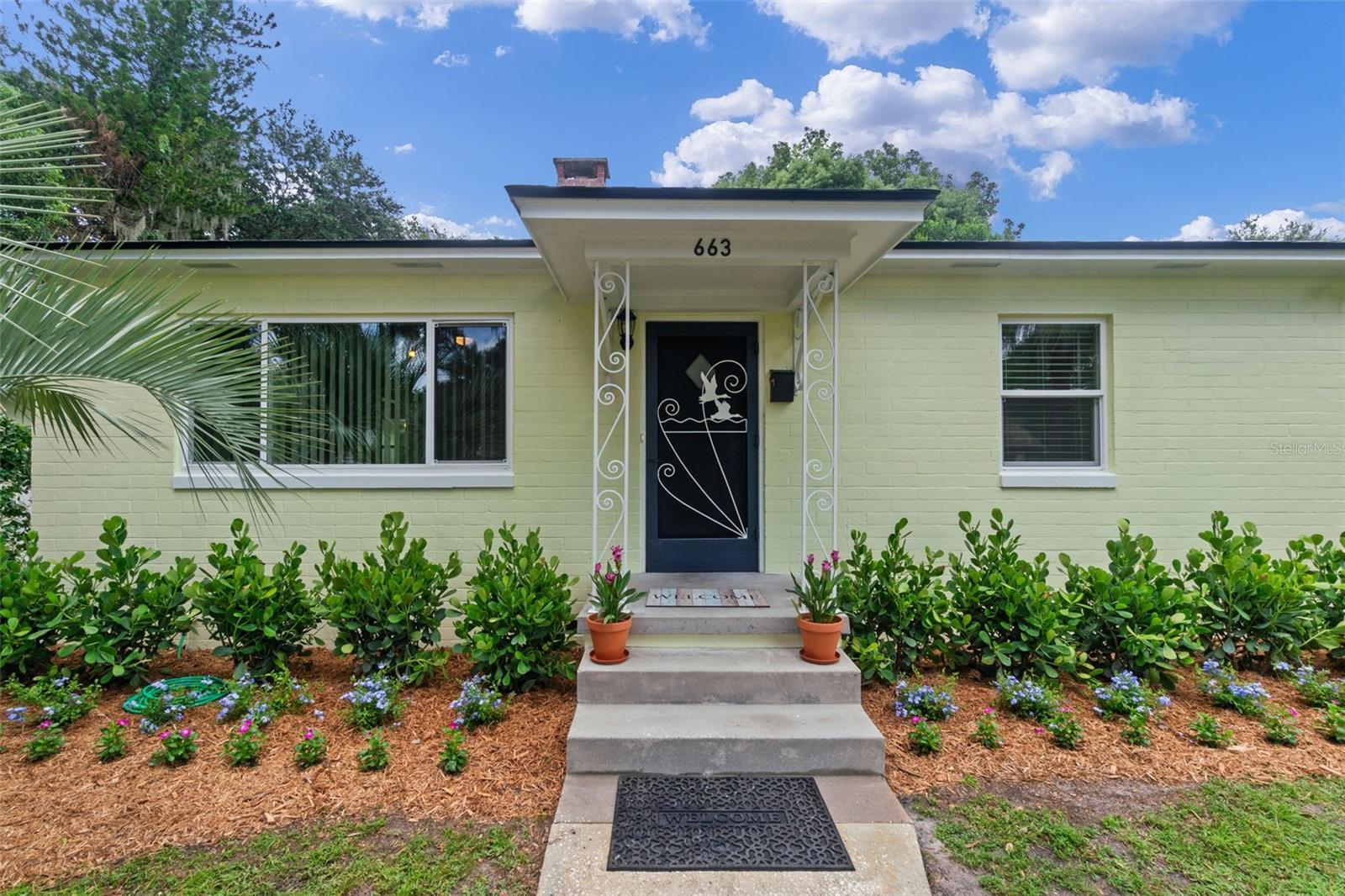 Property Photo:  663 Hempstead Avenue  FL 32803 