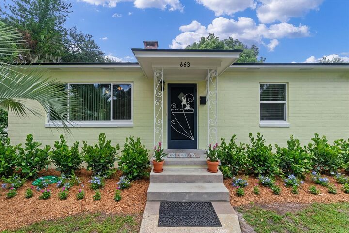 Property Photo: 663 Hempstead Avenue FL 32803
