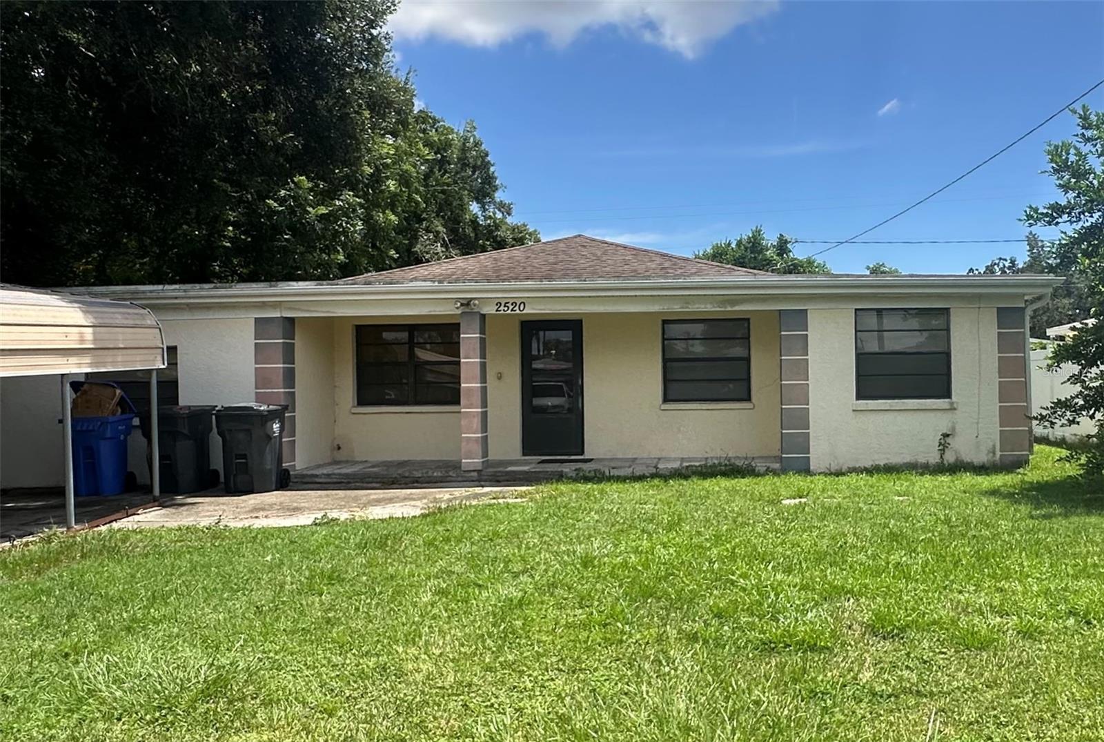 2520 W Knollwood Street  Tampa FL 33614 photo