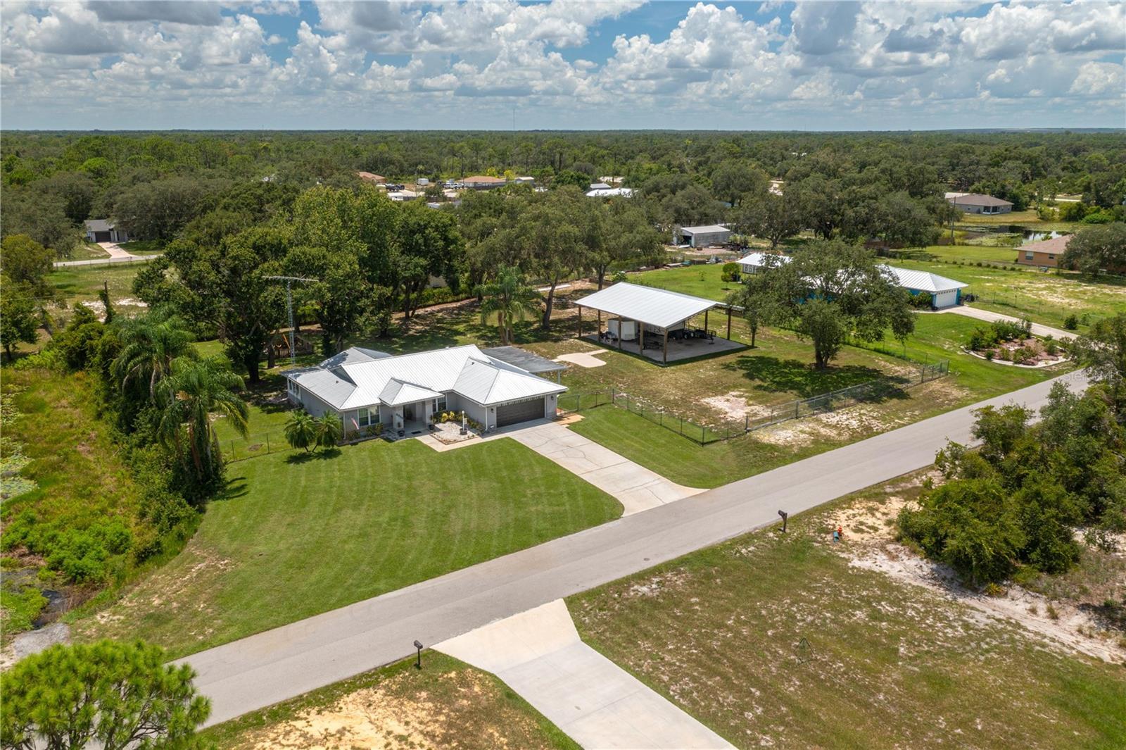 Property Photo:  8958 Cypresswood Drive  FL 33898 