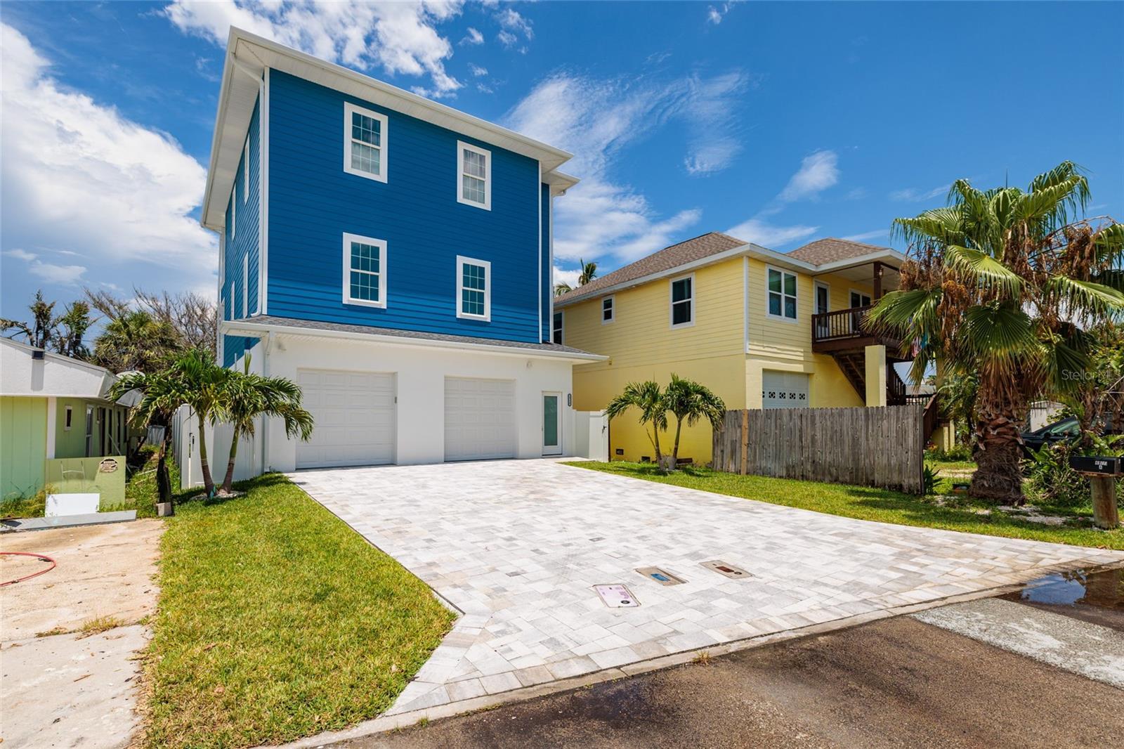 Property Photo: 13117 4th Street E FL 33708