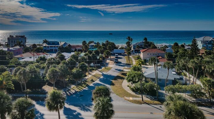 Property Photo: 866 Bruce Avenue FL 33767