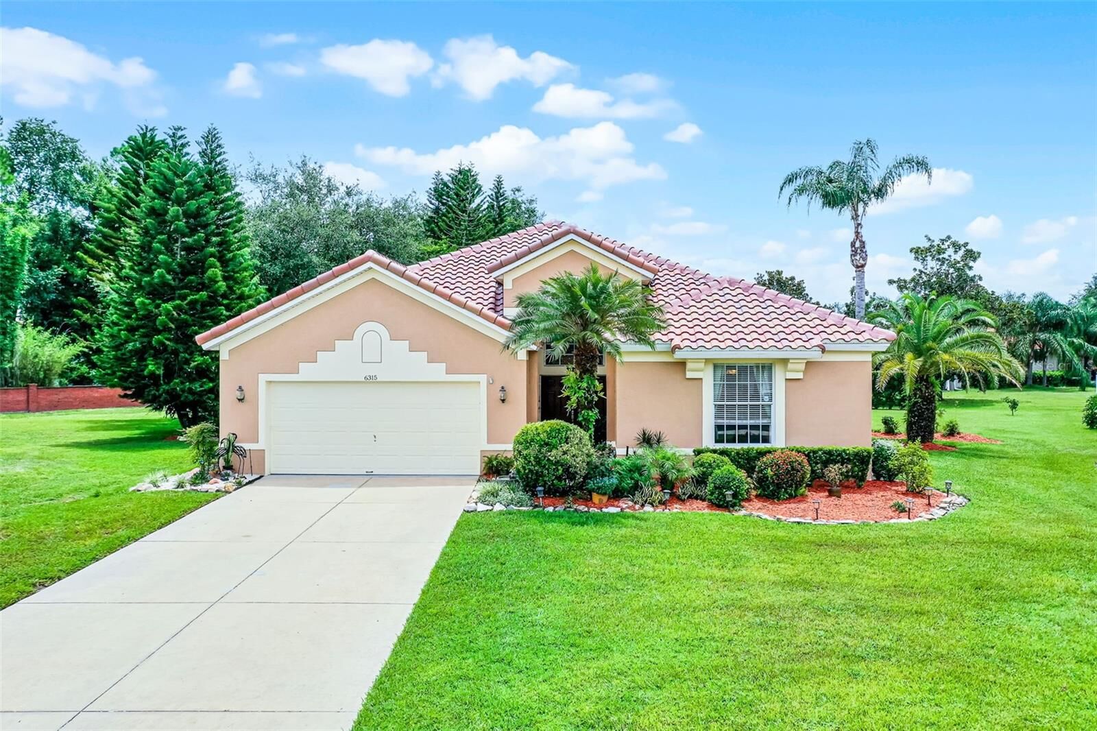 Property Photo: 6315 Clearmeadow Court FL 34786