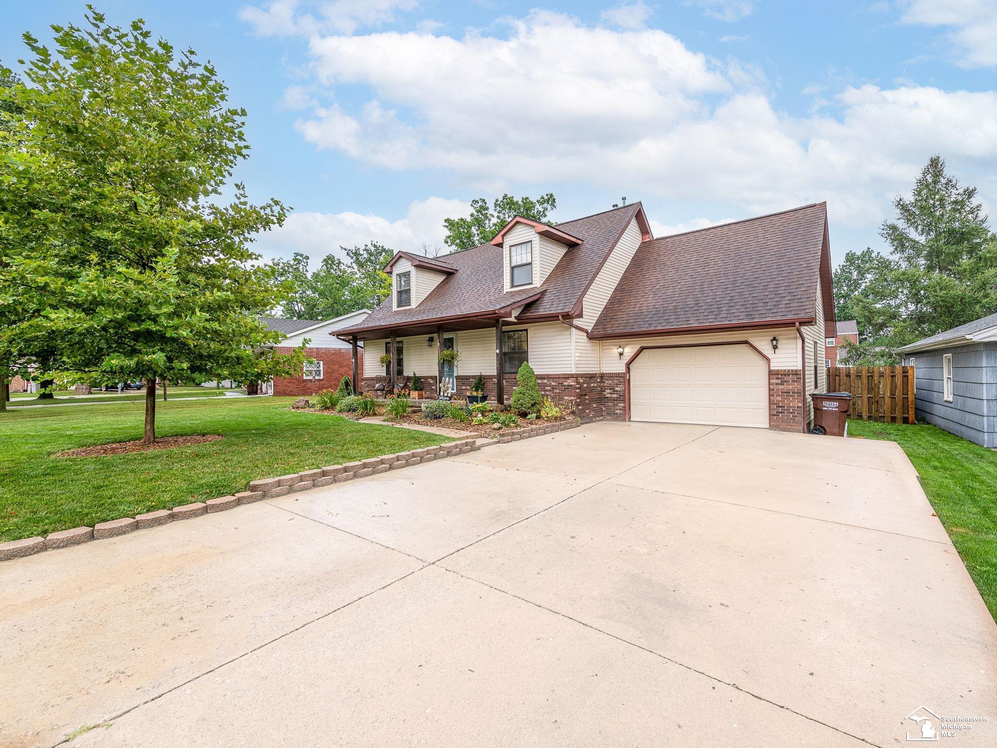 Property Photo: 15444 Parkside Drive MI 48161