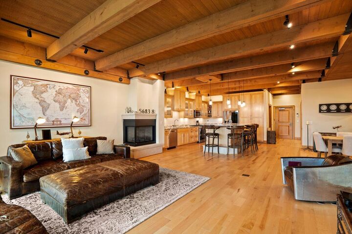 Property Photo: N52w35002 Lake Dr 202 WI 53069