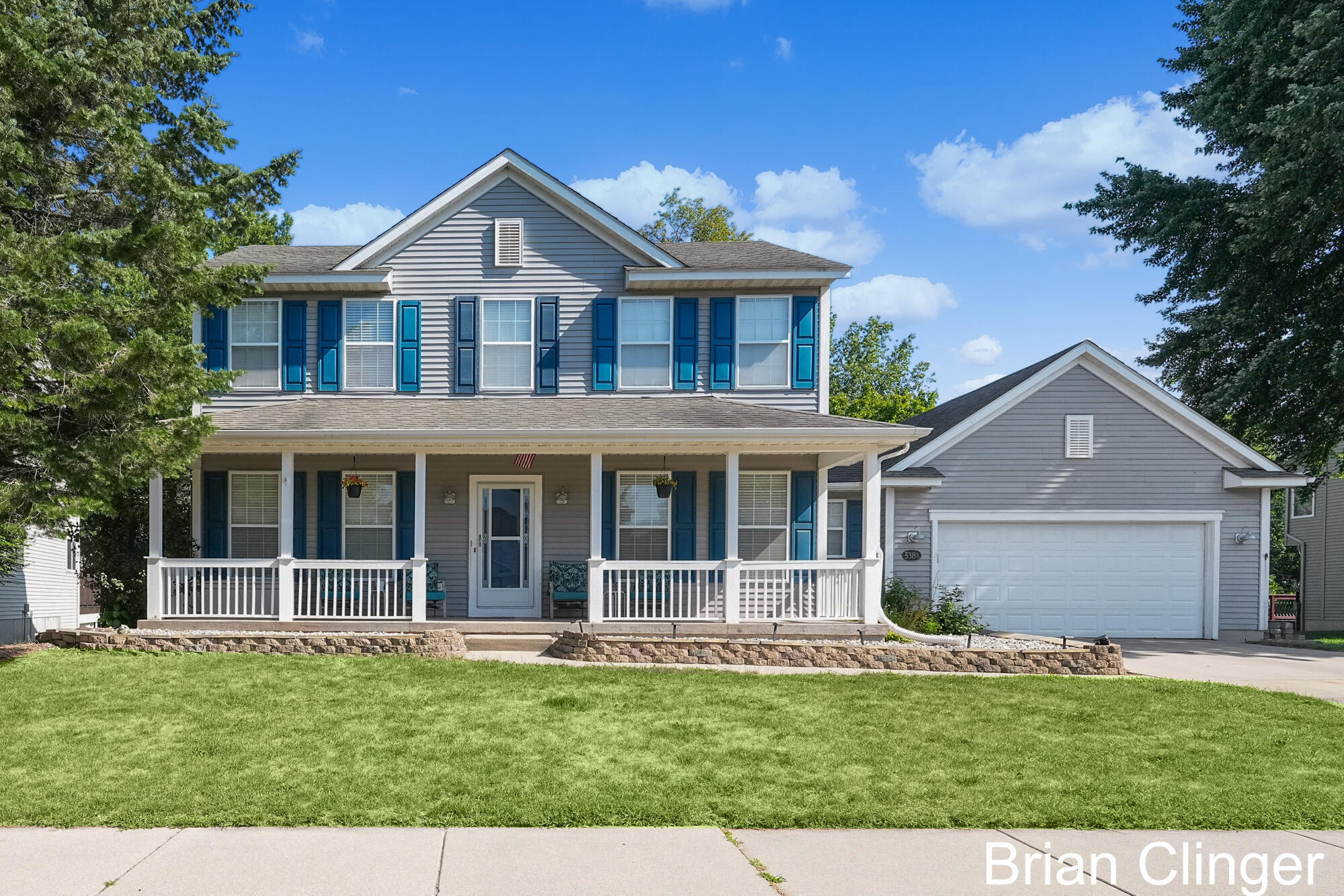 5384 E Heathwood Drive SE  Kentwood MI 49512 photo