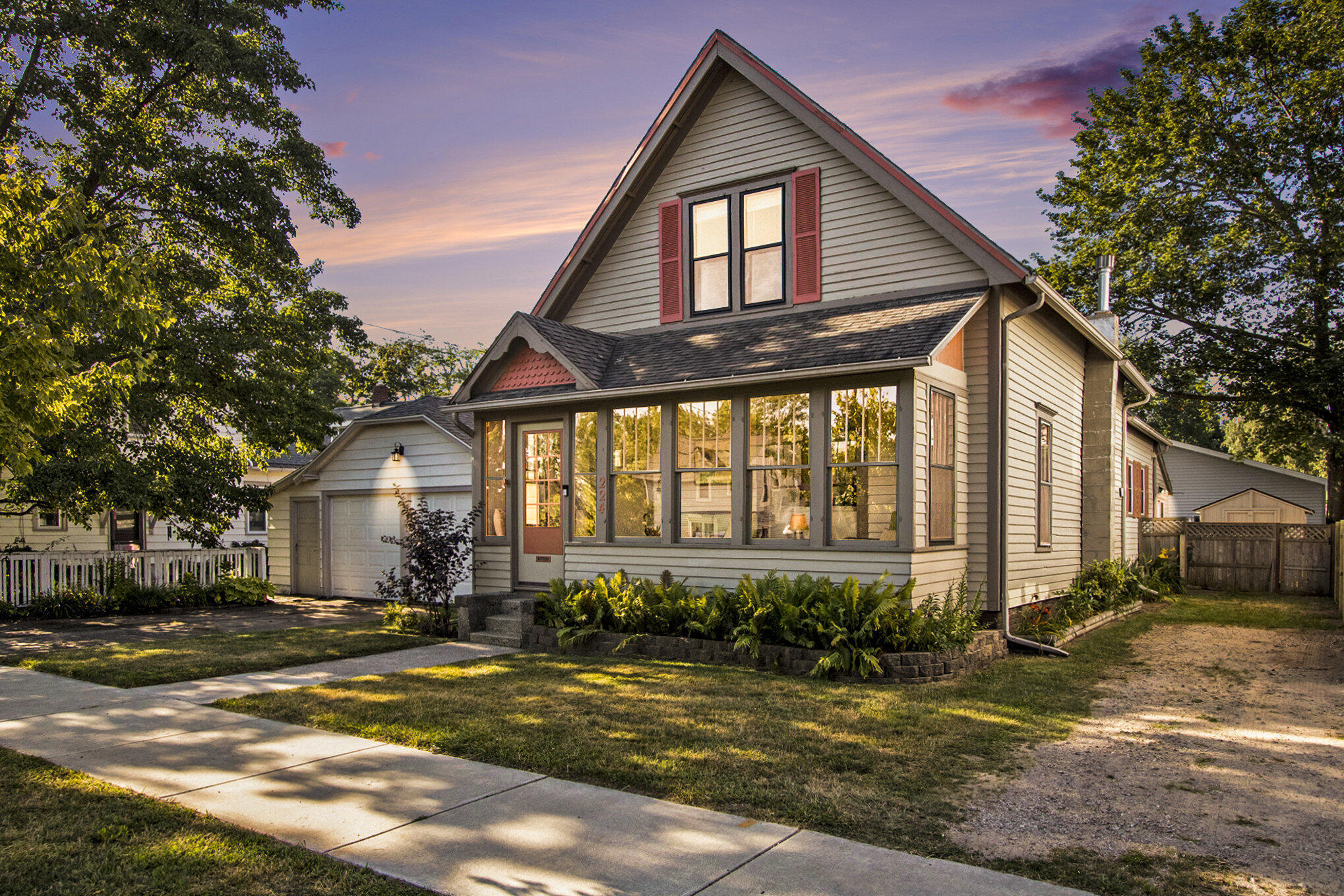Property Photo: 224 Superior Street MI 49090