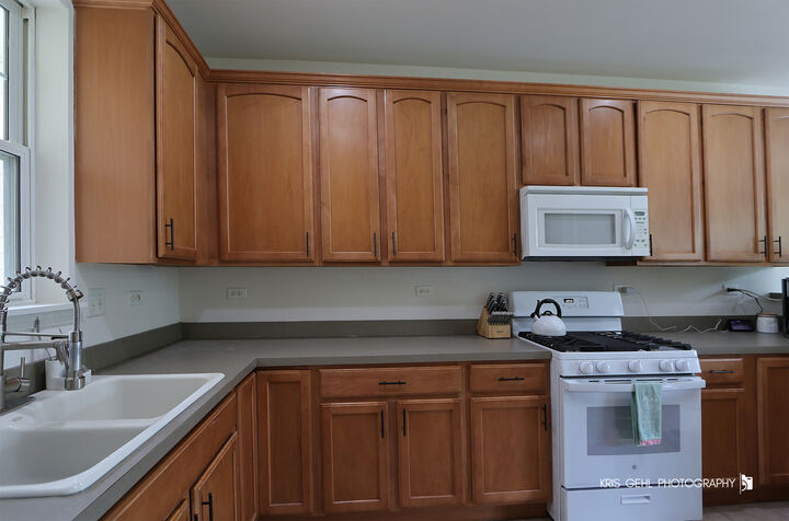 Property Photo: 2800 Cattail Court C IL 60084