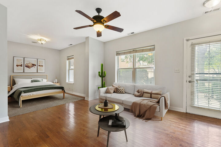 Property Photo:  4114 S Maryland Avenue  IL 60653 