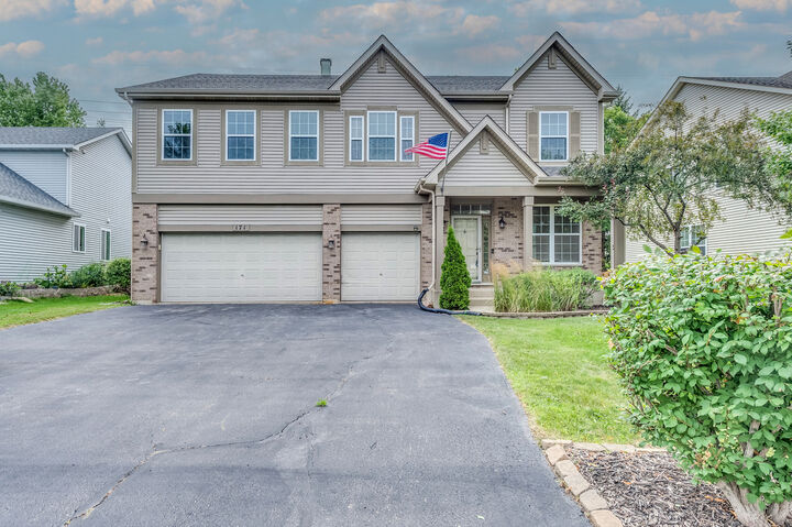 Property Photo: 171 Silbury Drive IL 60103