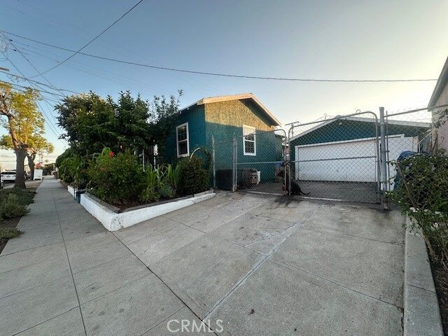 Property Photo: 8111 S Halldale Ave CA 90047