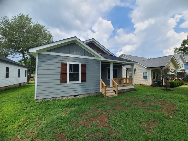 Property Photo:  4209 Woods St  TN 37138 