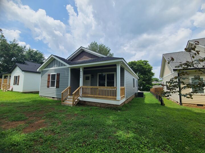 Property Photo: 4209 Woods St TN 37138