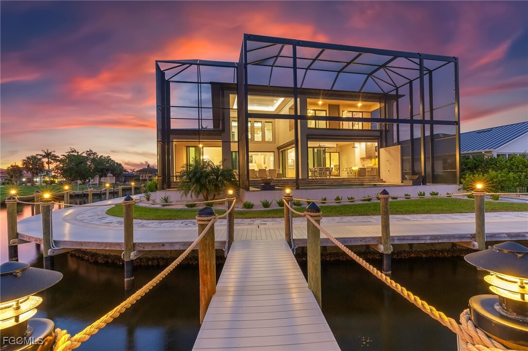 Property Photo: 5622 Coronado Court FL 33904