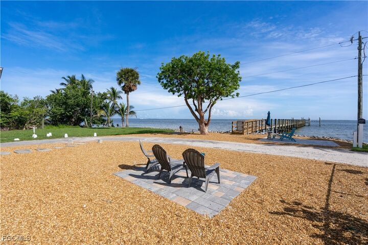 Property Photo: 8550 Ebbtide Way FL 33922