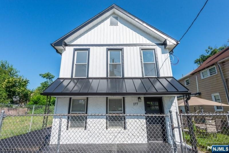 Property Photo:  177 Central Place  NJ 07050 