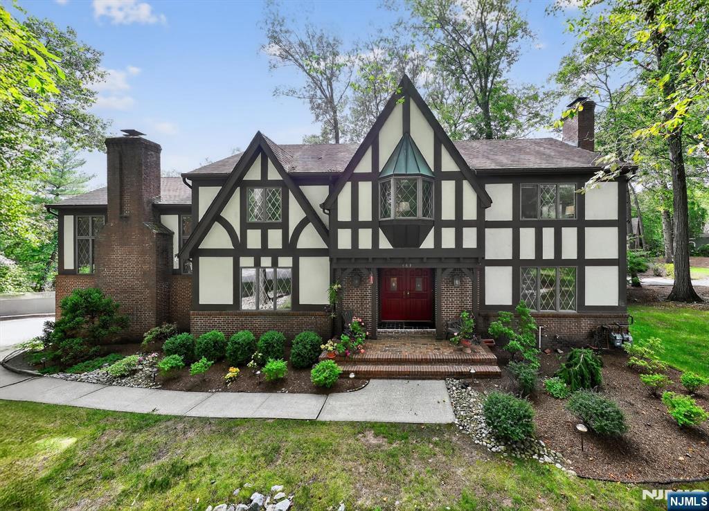 Property Photo: 483 Old Post Road NJ 07481