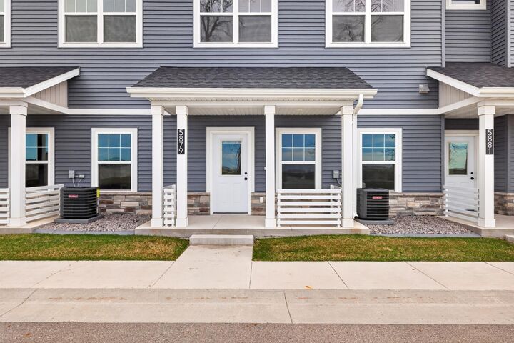 Property Photo:  5879 41 Street S  ND 58104 