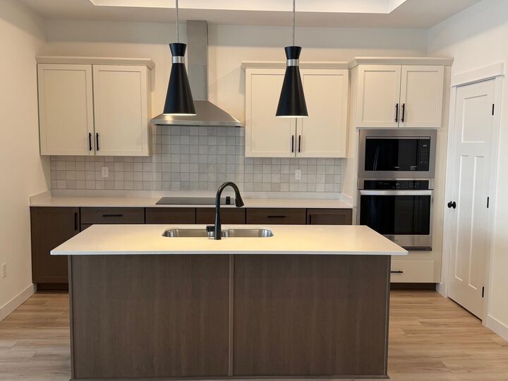 Property Photo:  5881 41 Street S  ND 58104 