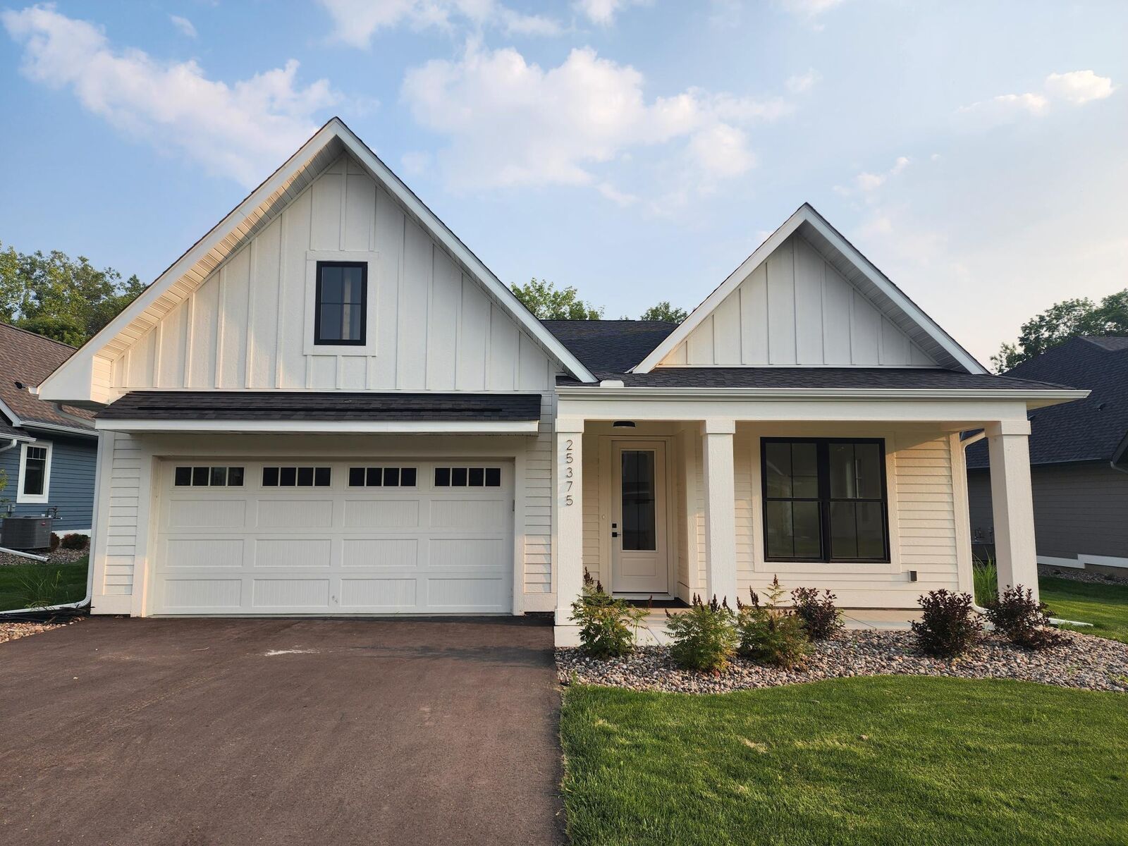 Property Photo:  25375 Park Lane  MN 55331 