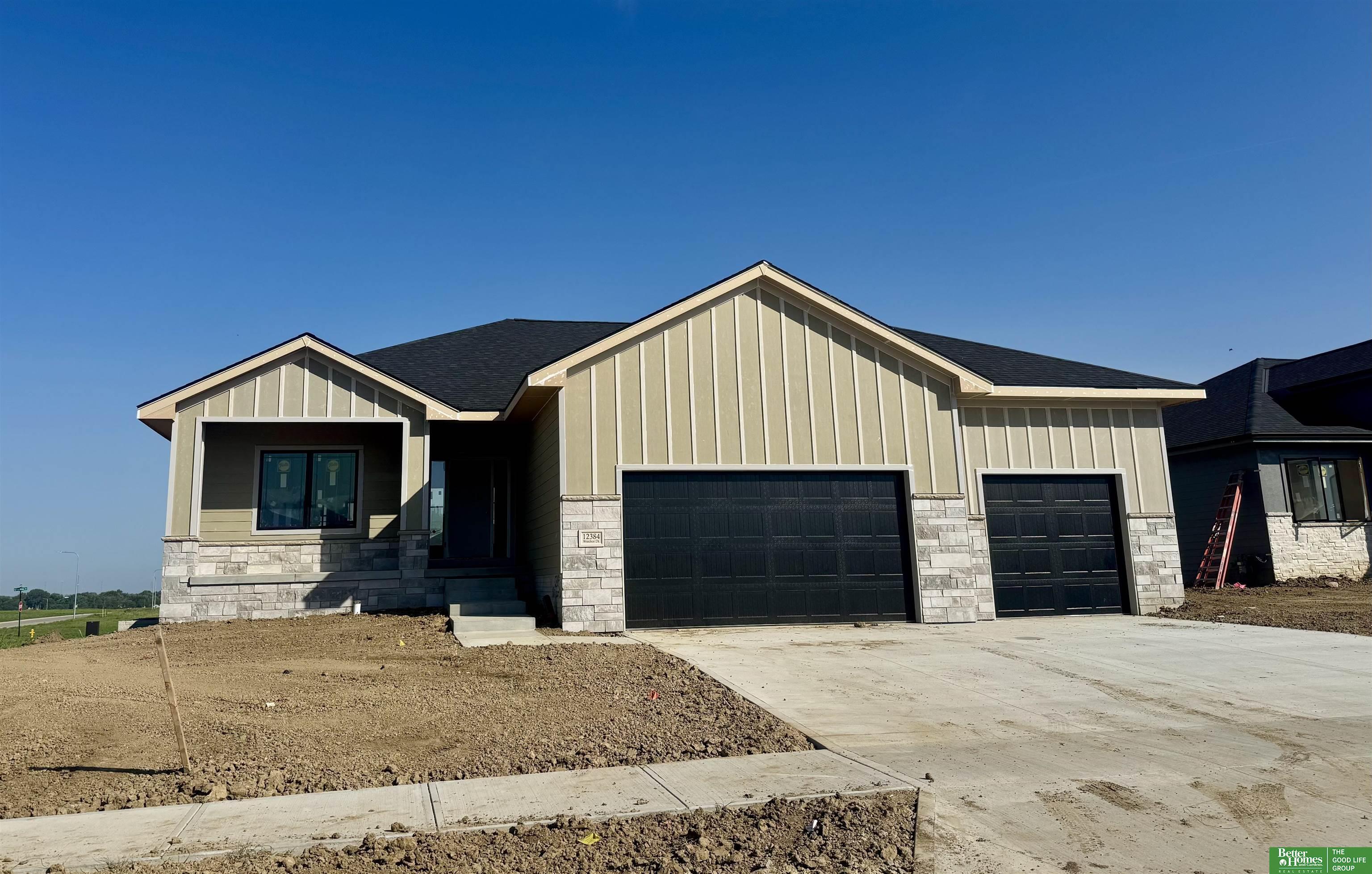 Property Photo: 12384 Windsor Drive NE 68046