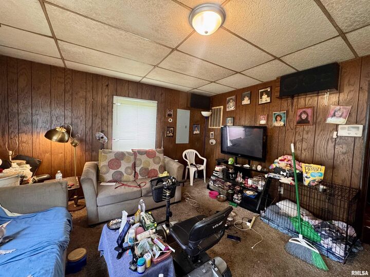 Property Photo:  709 N Garfield Street  IL 62959 