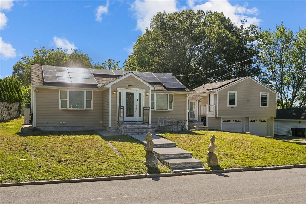 Property Photo:  171 Oak St  MA 01844 