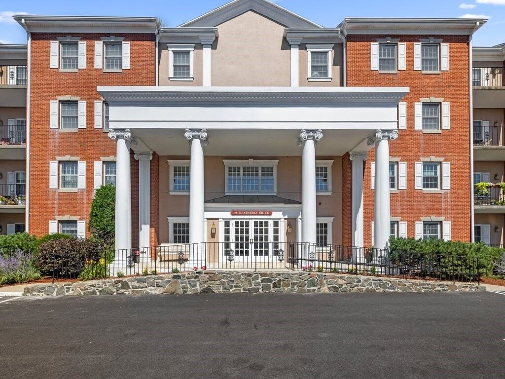 Property Photo:  70 Weatherly 306  MA 01970 