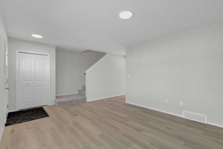 Property Photo:  14 Anna Close  AB T4M 0N1 