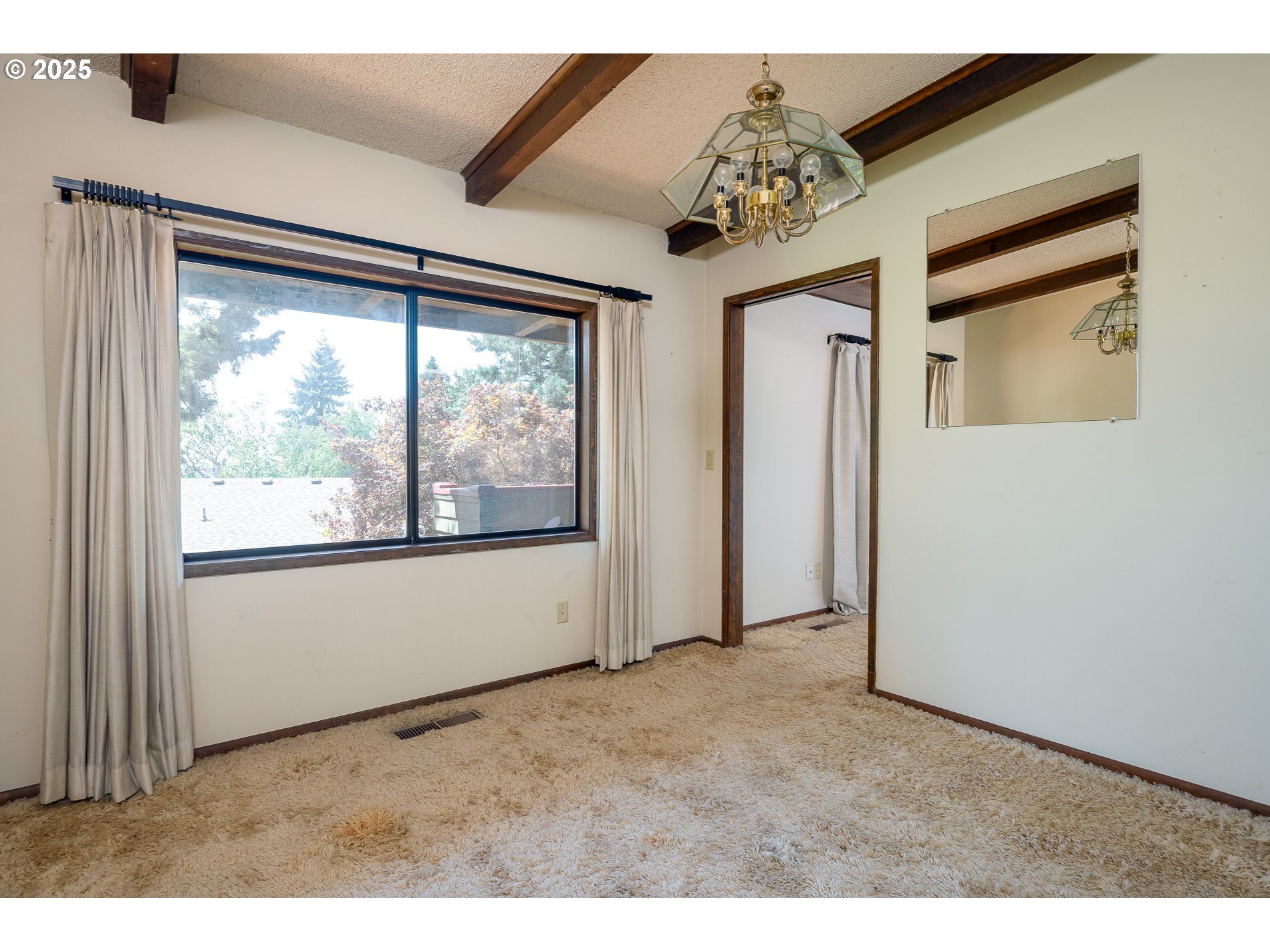 Property Photo:  10686 SE Idleman Rd  OR 97086 