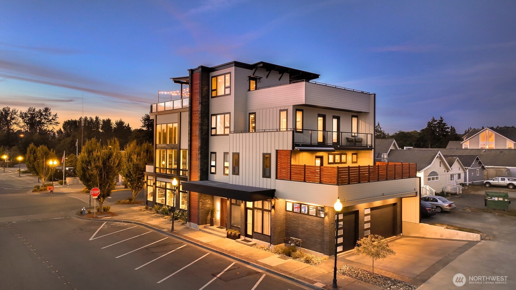 Property Photo:  736  Third Street  WA 98230 