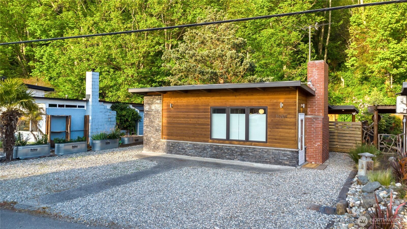 Property Photo: 14207 Evergreen Way WA 98292