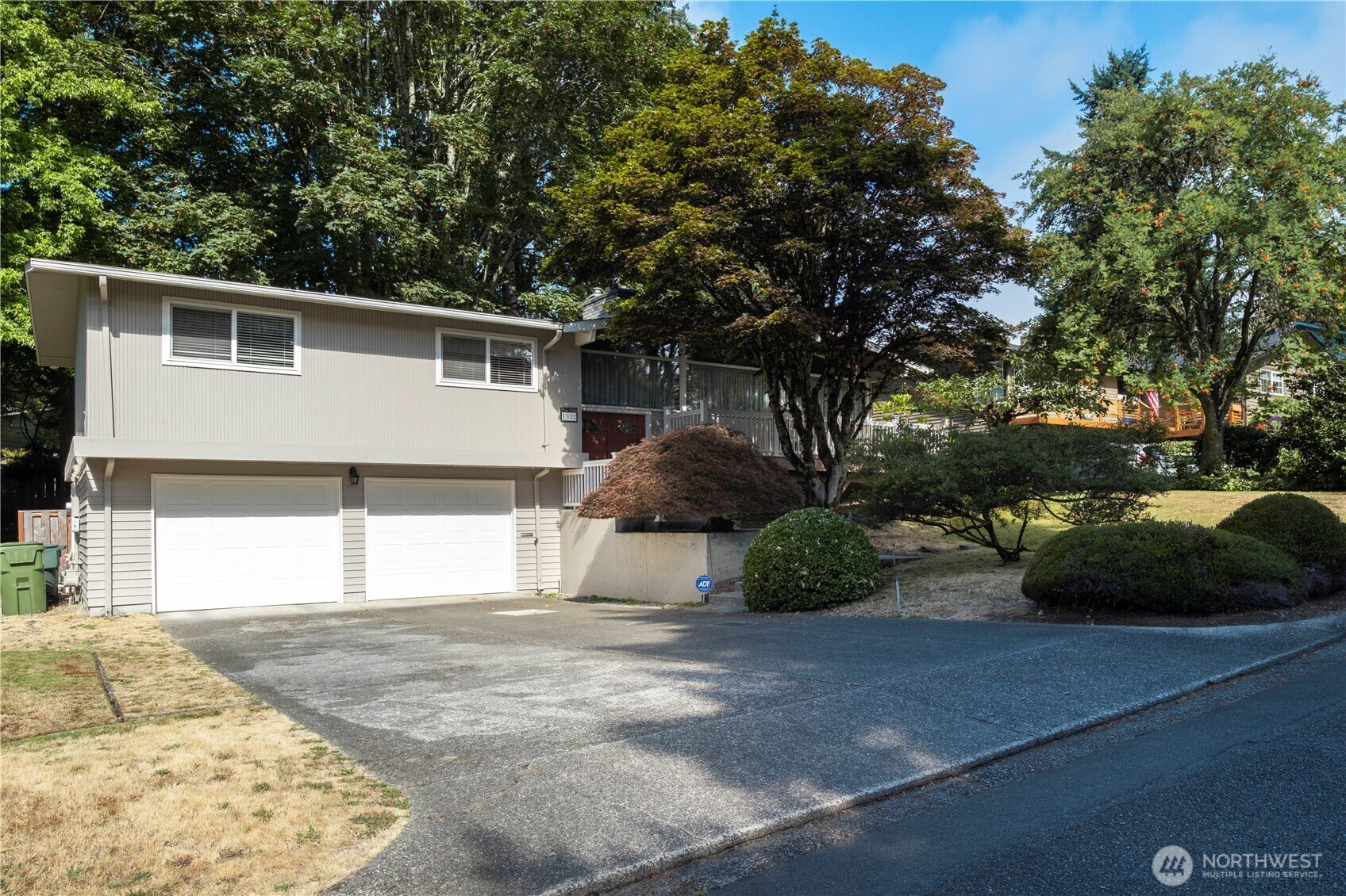 Property Photo: 1322 W Mount Dr WA 98466