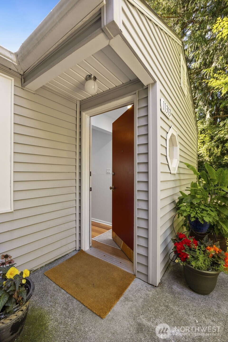 Property Photo:  11313  Alton Avenue NE  WA 98125 