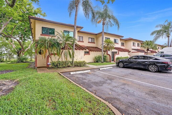 4629 NW 90th Ave  Sunrise FL 33351 photo