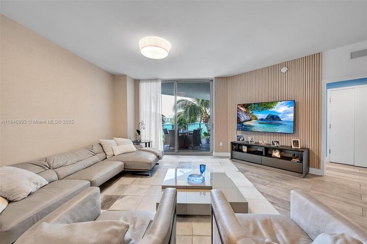 Property Photo: 17111 Biscayne Blvd 207 FL 33160