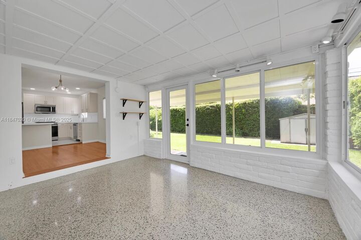 Property Photo: 5770 SW 39th St FL 33155