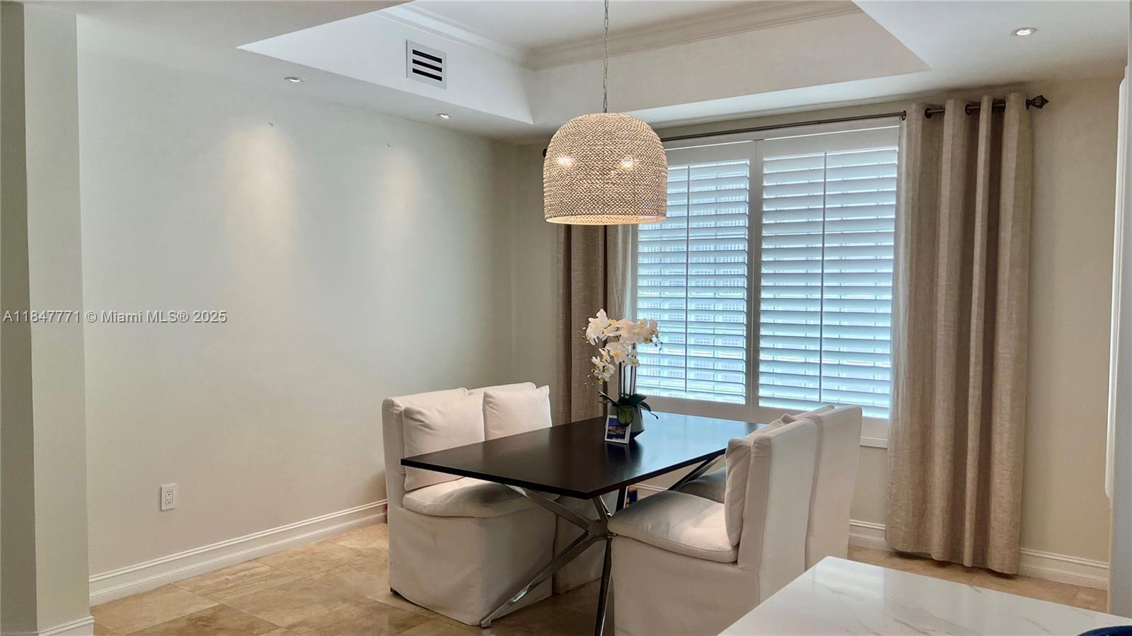 Property Photo: 3277 NE 212th St FL 33180
