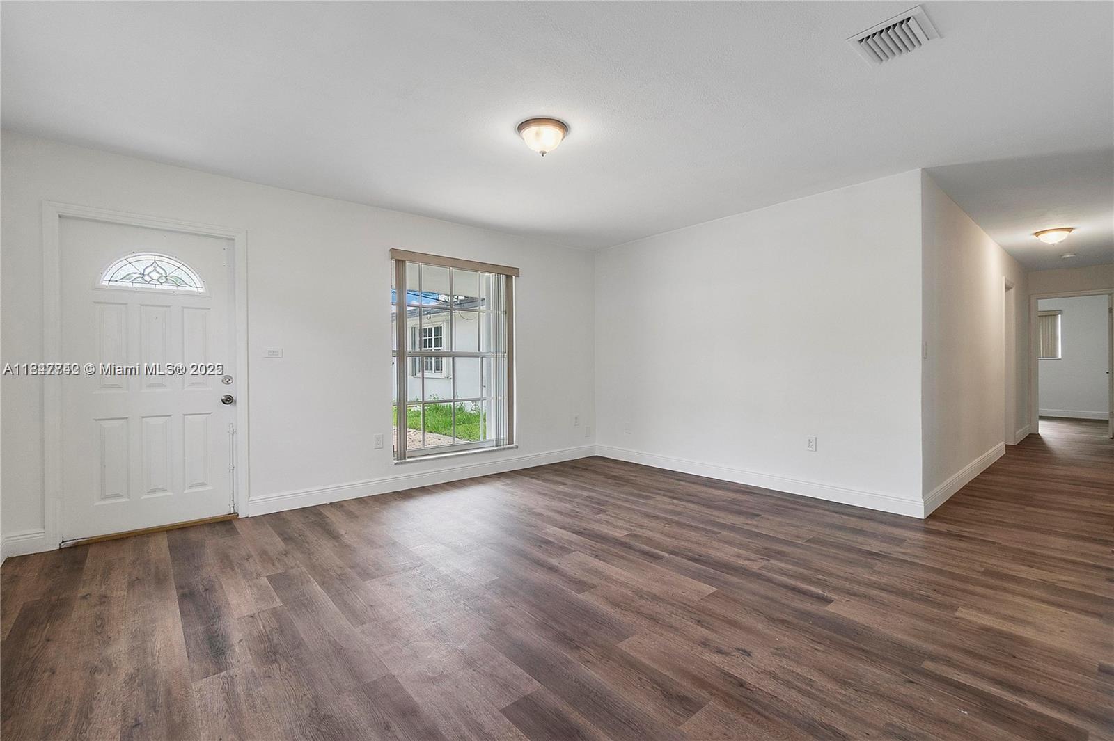 Property Photo:  2906 NW 13th St 2908  FL 33125 