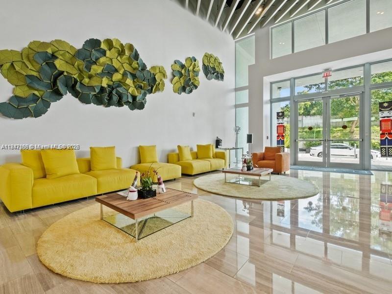 Property Photo: 1600 SW 1st Ave 609 FL 33129