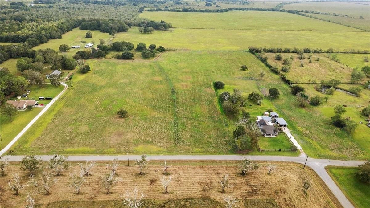 Property Photo:  16335 Wise Rd  TX 77622 