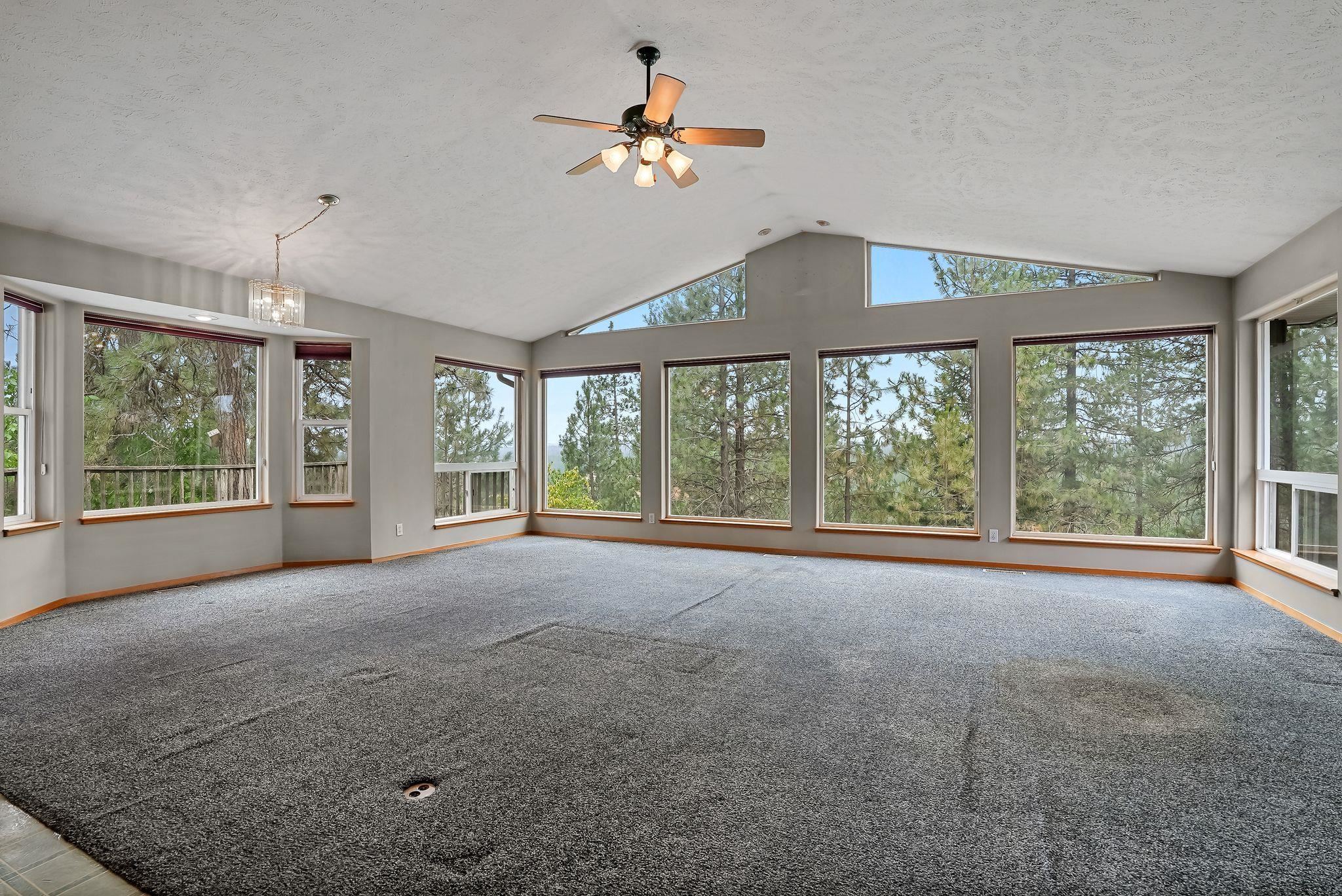 Property Photo: 30807 N Dollar Ln WA 99003
