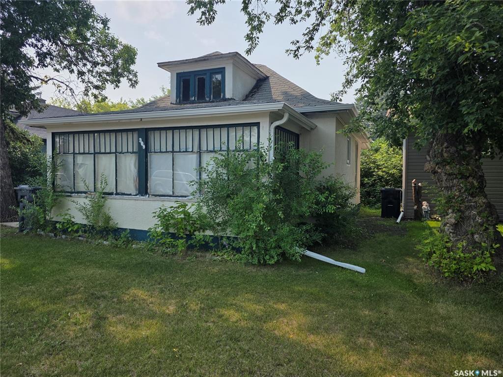 Property Photo: 309 5th Street E SK S0A 4T0