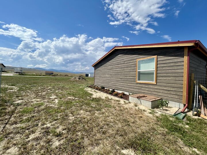 Property Photo: 3 Posthole Lane WY 82834