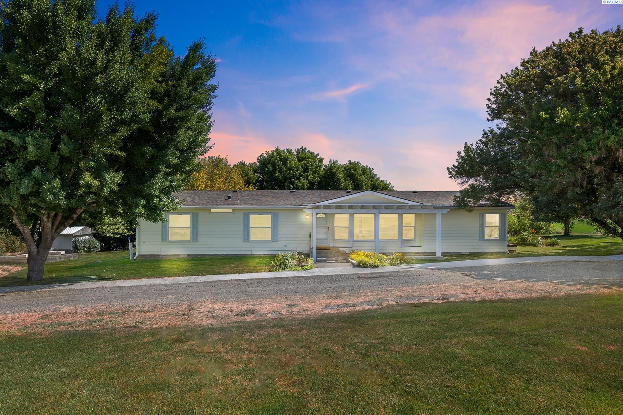Property Photo: 3101 Fir Rd. WA 99330