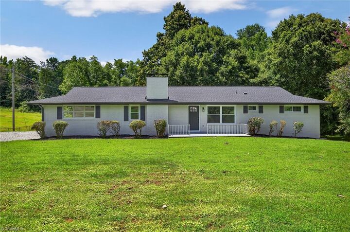 193 Redcoat Lane  Winston-Salem NC 27107 photo
