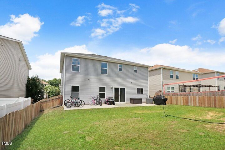 Property Photo:  511 Kerriann Ln Lane  NC 27520 